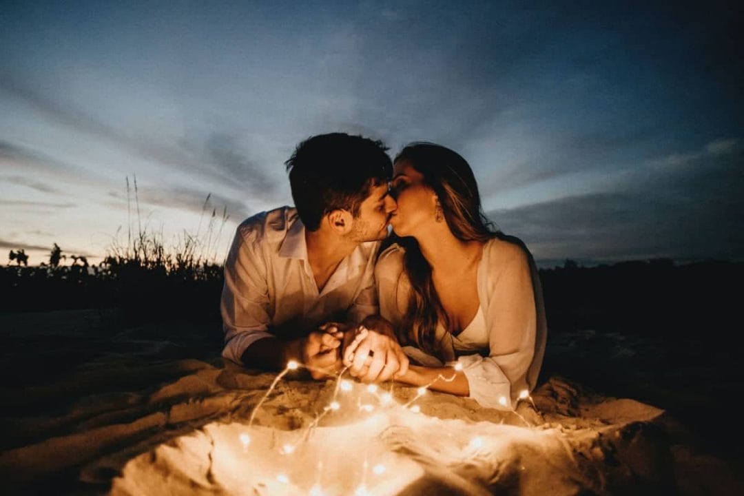 Dating After Divorce: 10 Tips for a Better Experience 3 two individuals dating after divorce.